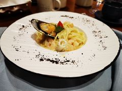 意式奶油紫苏海鲜焗意面-V Bar海景扒房(北海湾惠龙万达嘉华酒店)