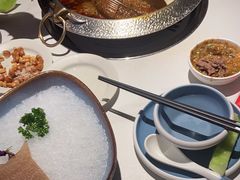 -左庭右院鲜牛肉火锅(金山万达店)