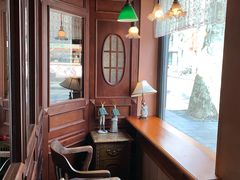 靠窗位-古董花园(思南路42弄小区店)