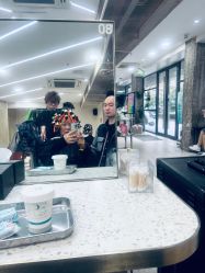 -PE SALON