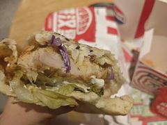 藤椒风味鸡排汉堡-肯德基(巴沟店)