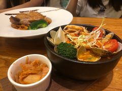 -more than meow吴止猫主题餐厅(承德 中船汇店)