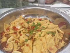-湖南人家湘菜馆(镇江路店)