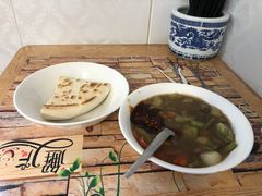 -刘老虎肉丸糊辣汤(总店)