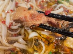 -矮子粉店1985·长沙米粉(湘春路店)