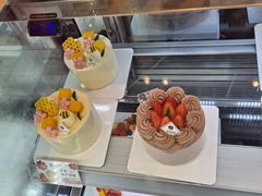 -花花卷卷·鲜食蛋糕(静安久光百货店)
