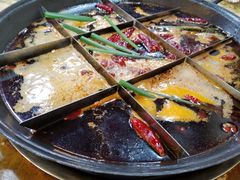 -正南齊北重庆老火锅(光华村直营店)