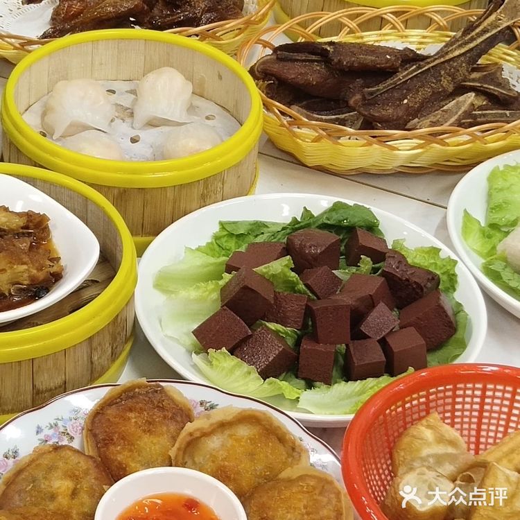 冬天里第一碗粥是它给的，暖心又暖胃💕