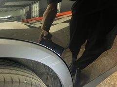 -鲨鱼皮汽车凹陷玻璃修复(静安店)