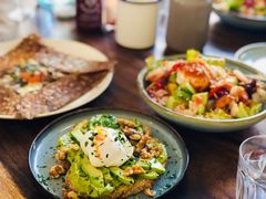 牛油果煮蛋吐司-RAC BAR(安福路店)