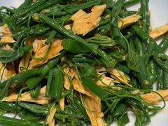 凉拌丝瓜尖-黑窑厂糖油饼烤鸭·清真菜(黑窑厂街店)