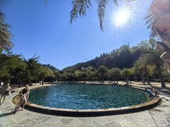 -腾冲洞山温泉村