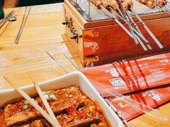 -喝丢一只鞋海鲜烧烤·海肠捞饭(文体街店)