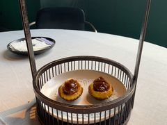 一口鲍鱼酥-三号黄浦会Canton Table