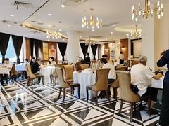 -老人和饭店(淮海中路店)