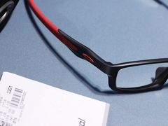 -目艮眼镜SHOWROOM(品牌集合店)