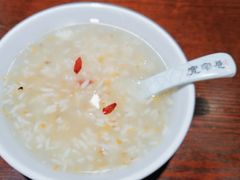 -张氏宽窄巷成都名小吃(茂业百货华强北店)