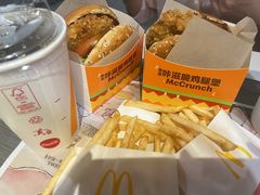 -麦当劳(世界城广场店)