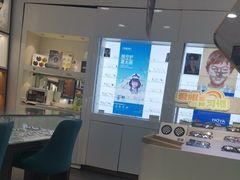 -利明眼镜(顺河路店)