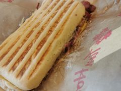 蒙特利尔风味牛肉恰巴塔-Tims天好咖啡(河西万象城店)