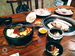 泡菜牛肉石锅拌饭-意成料理