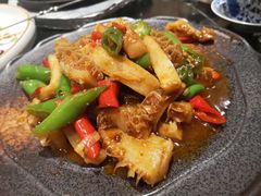 拍蒜辣子爆牛肚-尹兰楼西北风情餐厅(嘉定店)