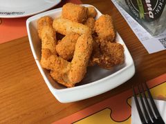 摇滚三宝-Pelicana百利家炸鸡(江南西名店城店)