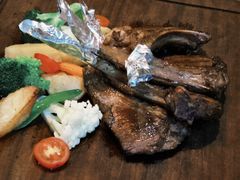 澳洲带骨战斧牛排-SISTERS BAR RESTAURANT川意酒馆(嘉善老市H楼店)