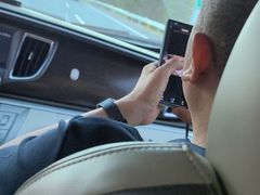 -平望服务区·停车场