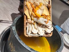-野·大山里野生菌石锅土鸡(益田假日店)