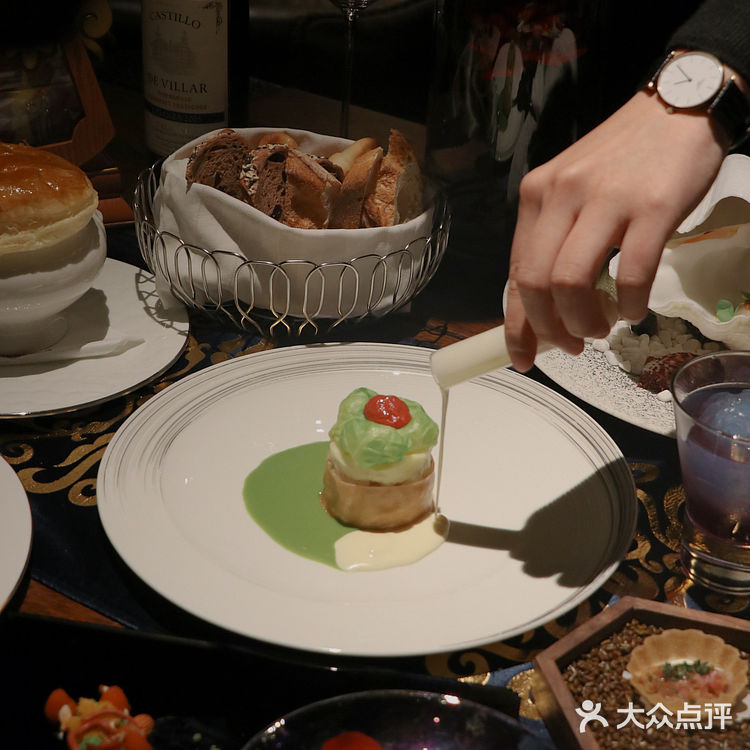 南京| 首家童话主题西餐🍽公主们快回家📣