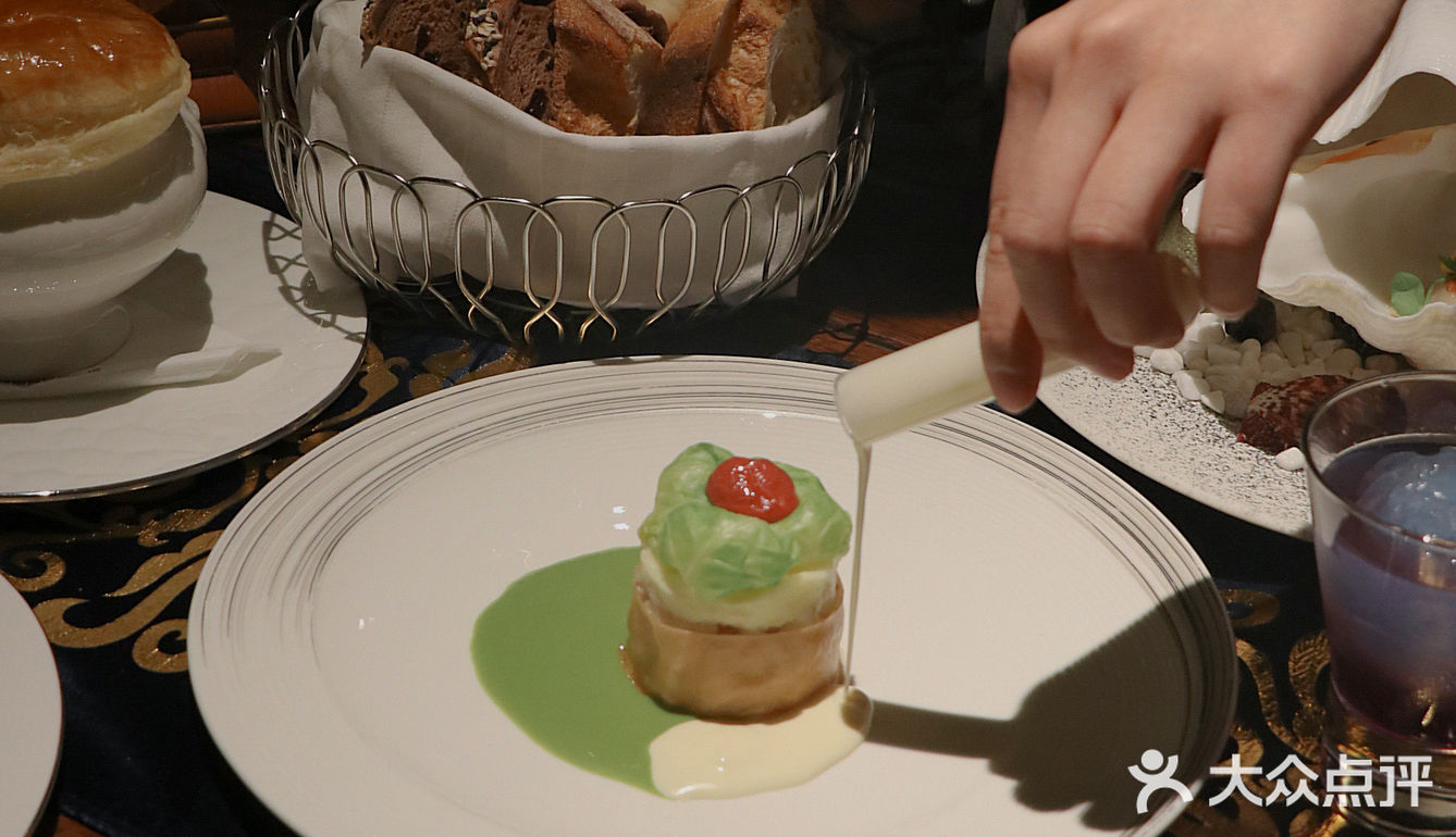 南京| 首家童话主题西餐🍽公主们快回家📣