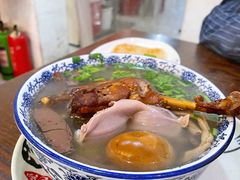 -叶新小吃店(来凤小区总店)