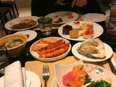 -领鲜活海鲜榴莲自助火锅(东门店)