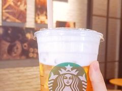 茶瓦纳冰摇桃桃乌龙茶-星巴克(武汉奥山世纪城店)