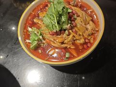 -川流不息·地道川菜·小龙虾(新松江路店)
