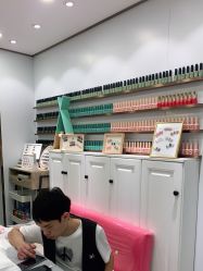 -镁连社·美联社