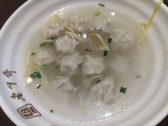 刀鱼馄饨-老半斋(福州路店)