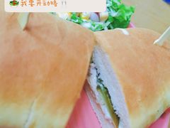 秘制金枪鱼帕尼尼-了不起的考拉咖啡店(高新店)