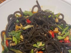 -小鱼小牛·鱼牛干锅·脆鱼火锅(世欧广场店)