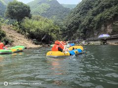 -安吉龙王山峡谷漂流