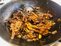 -胡须佬鸡煲四季火锅店(石厦西村直营店)
