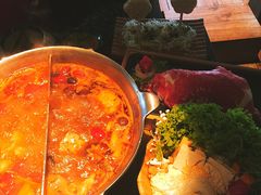 -湊湊火锅·茶憩(新中关购物中心店)