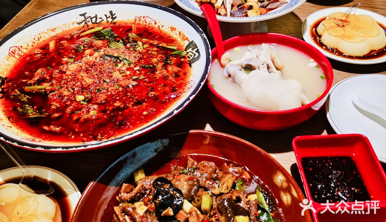 吃蹄花就认这家成都老字号！胶原蛋白满补！