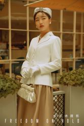 -乐派诗婚纱摄影