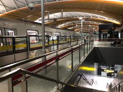 -康新公路(地铁站)