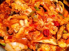 鲶鱼锅-猪啊牛呀羊啊铜盘烤肉(正大广场店)