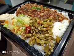 牛肉盖饭-魏家餐饮(朗香街店)