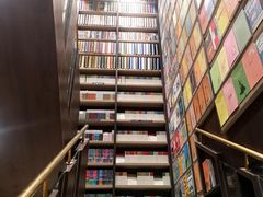-钟书阁(群光广场店)