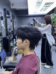 -藤野造型专业烫染接发